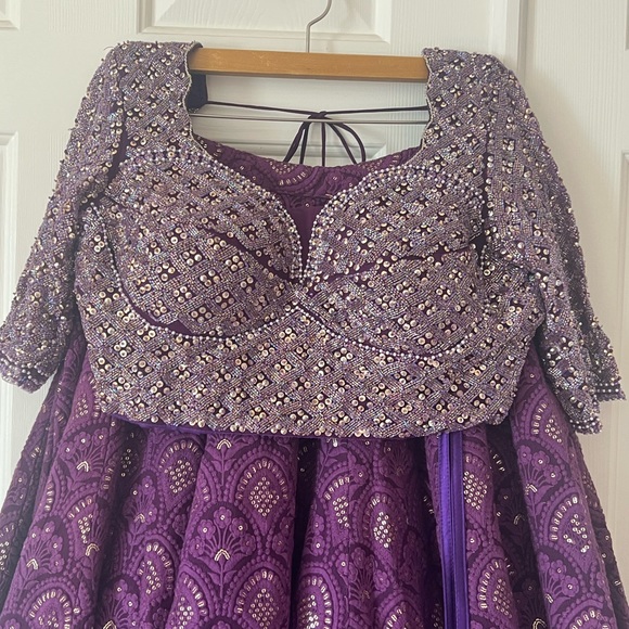 Heavy designer lehenga set - Picture 11 of 15